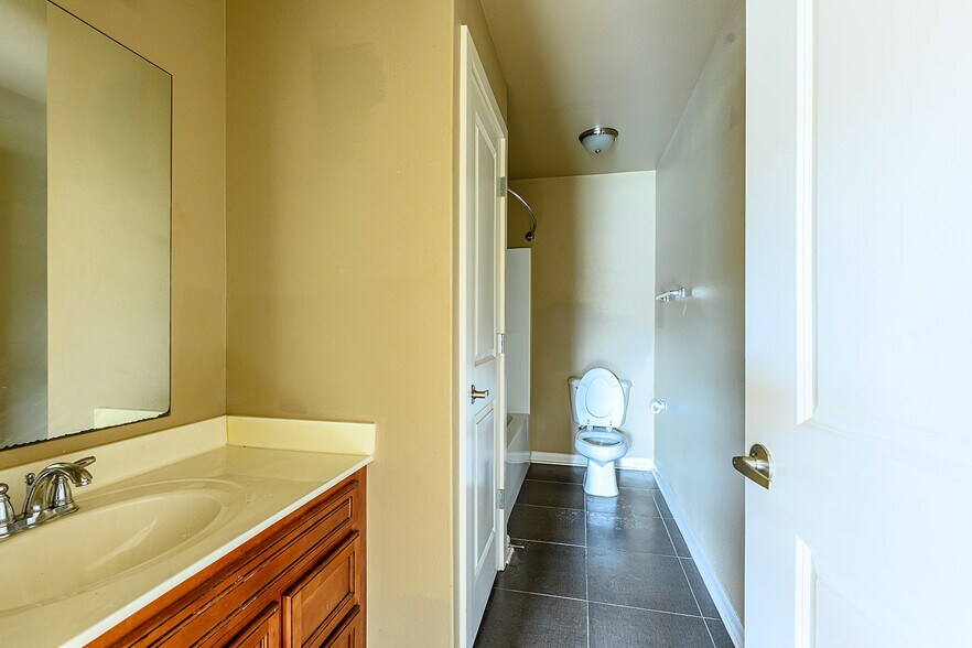 More Photos Of 2400 Market Plaza Dr, Conway Apartments For Sale