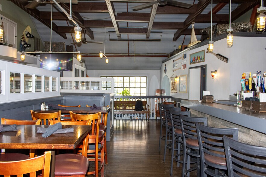 More Photos Of 1308 E Main St, Stamford General Retail For Sale