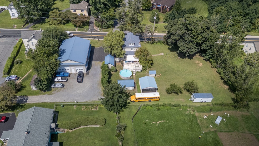 More Photos Of 732 NJ-57 Rt, Stewartsville Flex For Sale