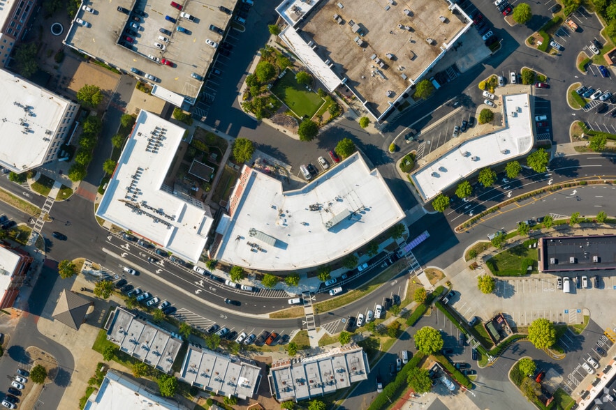 More Photos Of 2015 Ayrsley Town Blvd, Charlotte Unknown For Lease