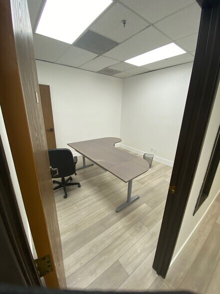 More Photos Of 23293 S Pointe Dr, Laguna Hills Medical For Lease