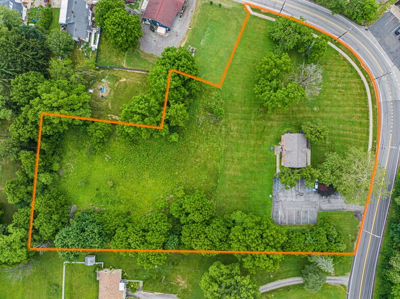 More Photos Of 1841 Universal Rd, Pittsburgh Office For Sale
