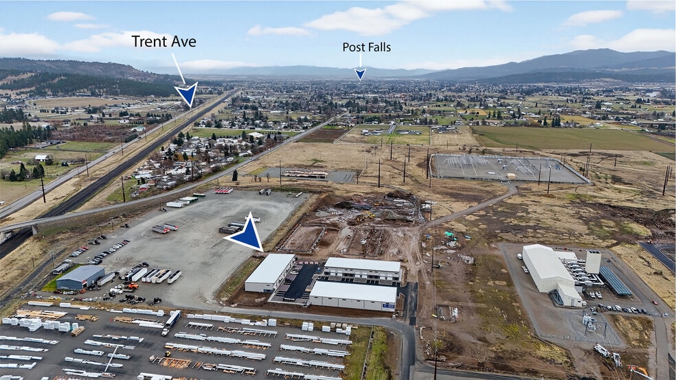 More Photos Of 4524 Barker Rd, Spokane Valley Showroom For Lease