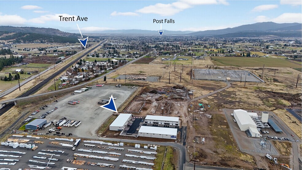 More Photos Of 4524 N Barker Rd, Spokane Valley Showroom For Lease