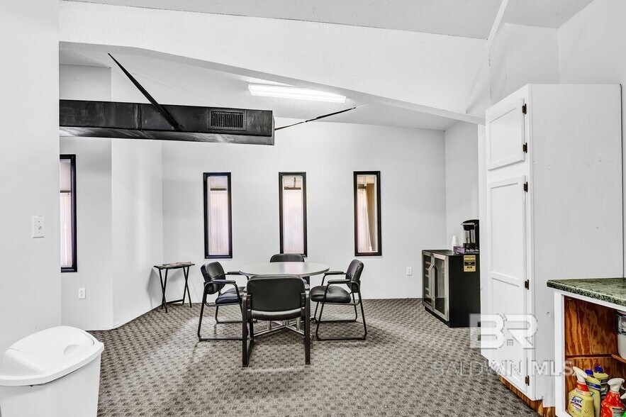 More Photos Of 20870 State Highway 59, Robertsdale Freestanding For Lease