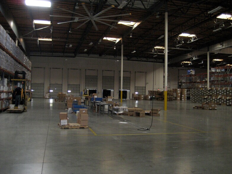 More Photos Of 29011 Commerce Center Dr, Valencia Warehouse For Lease