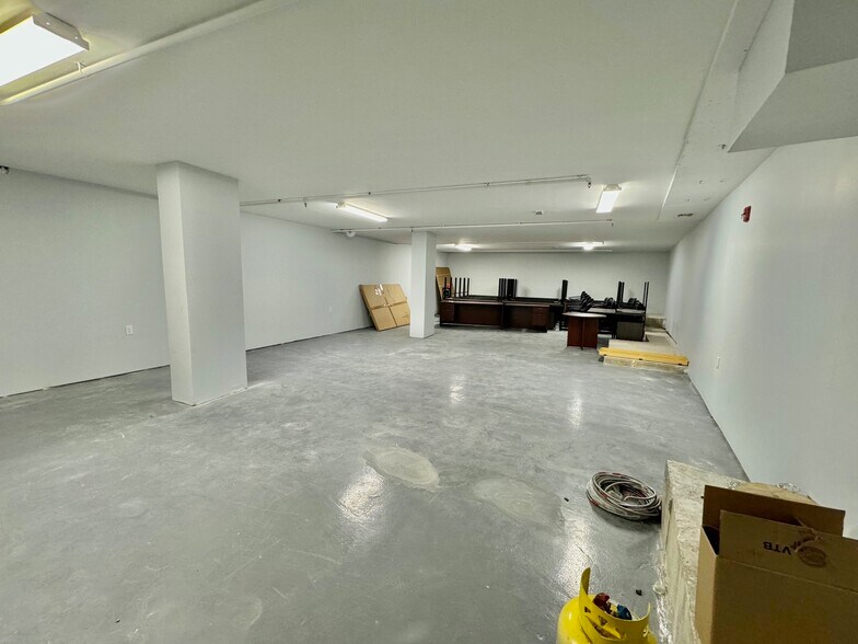 More Photos Of 136-21 Hillside Ave, Richmond Hill Medical For Lease