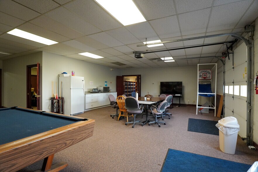 More Photos Of 10385 Spartan Dr, Evendale Light Manufacturing For Lease
