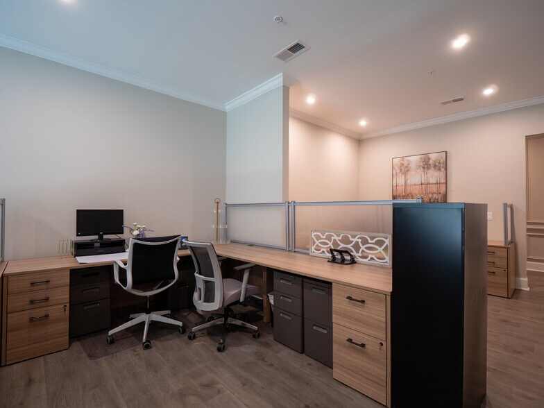 More Photos Of 3957 S Main St, Acworth Office For Sale