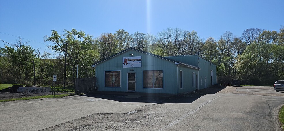 Primary Photo Of 1228 Wayne Ave, Indiana Freestanding For Lease