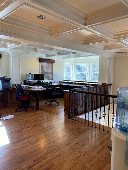 More Photos Of 12 Little Neck Rd, Centerport Storefront Retail Office For Sale