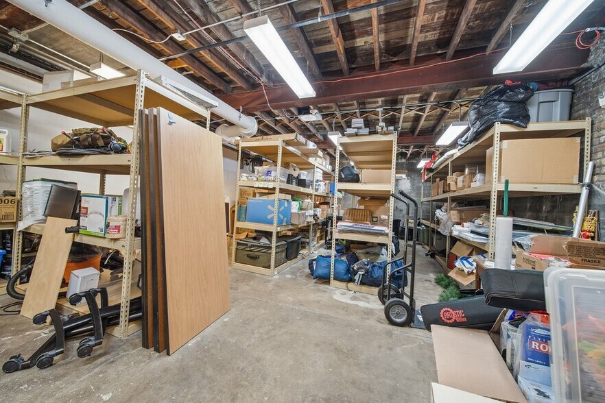 More Photos Of 921 S State St, Lockport Office For Sale