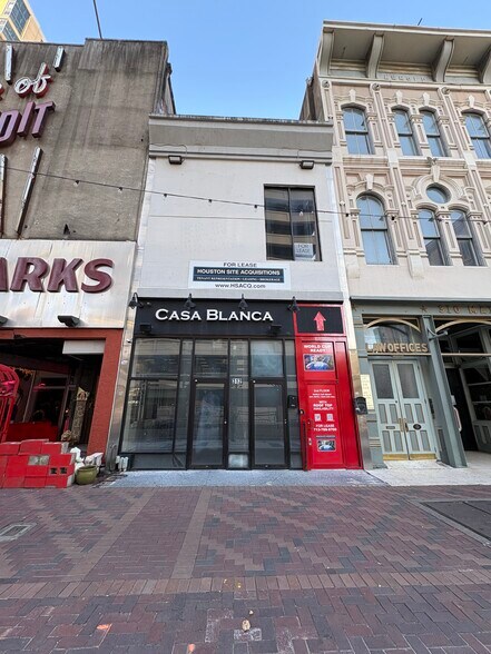 More Photos Of 312 Main St, Houston Restaurant For Lease