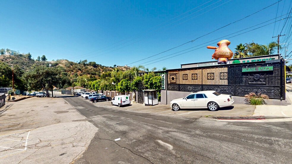 More Photos Of 6500 Foothill Blvd, Tujunga Restaurant For Sale