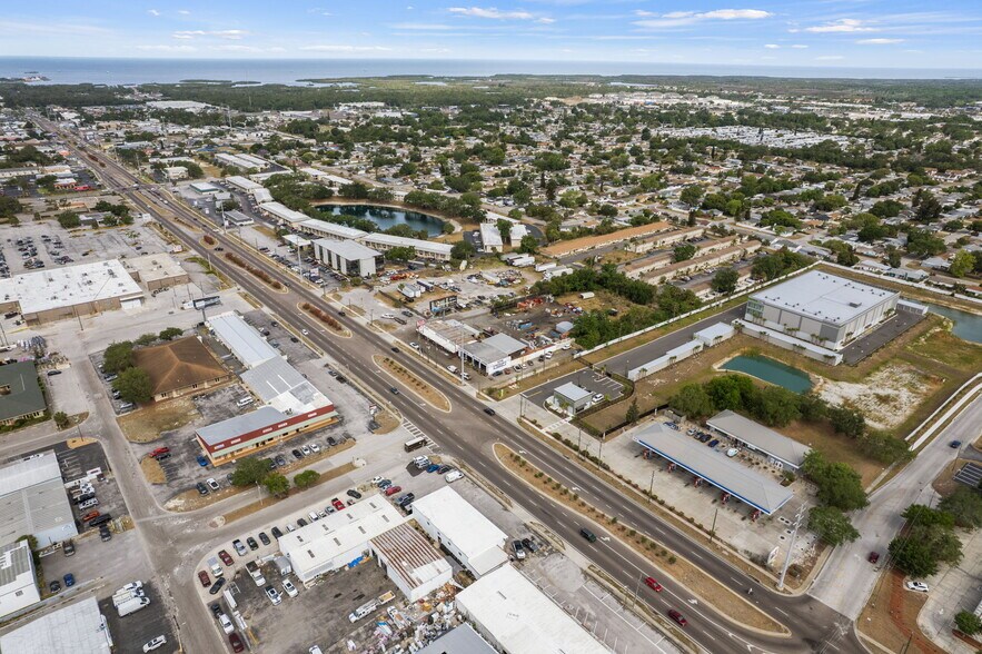 More Photos Of 6826 Ridge Rd, Port Richey Auto Repair For Sale