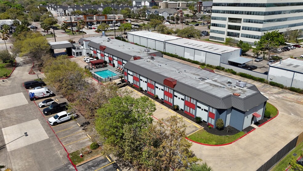 More Photos Of 889 W Bay Area Blvd, Webster Hotel For Sale