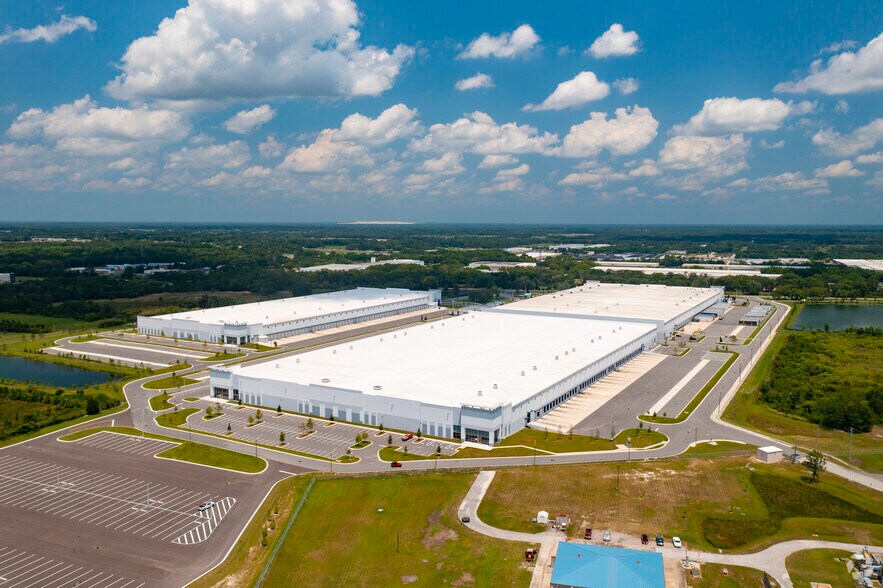 More Photos Of 5300 Allen K Breed Hwy, Lakeland Unknown For Lease