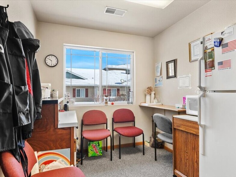 More Photos Of 628 Christel Dr, Valders Office Residential For Sale