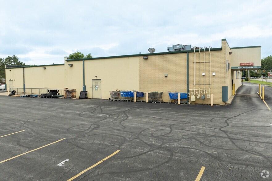 More Photos Of 1763 E Main St, Kent Unknown For Lease