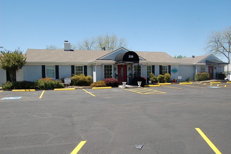 More Photos Of , Mansfield Unknown For Sale