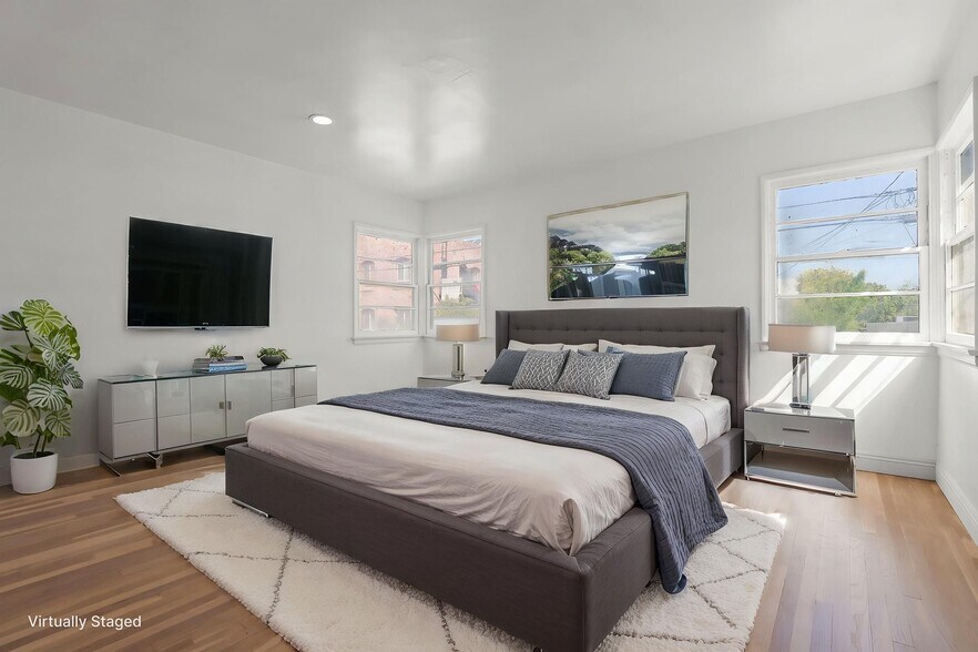 More Photos Of 4409 Victoria Park Dr, Los Angeles Apartments For Sale