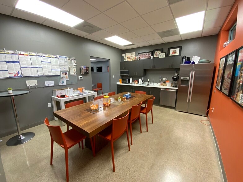 More Photos Of 3436-3500 Granite Cir, Toledo Medical For Lease