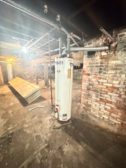 More Photos Of 12-16 S Main St, Jordan General Retail For Sale