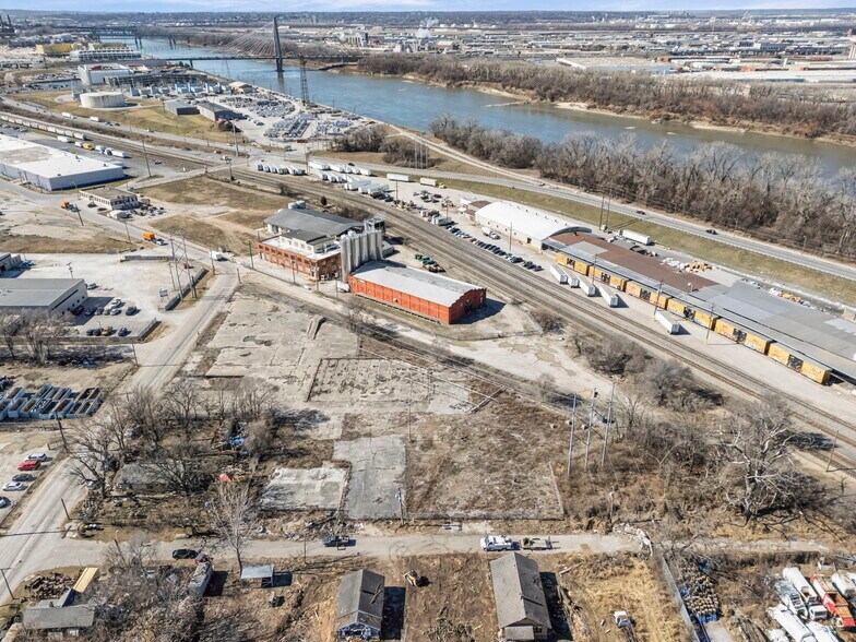 Primary Photo Of 910 N Prospect Ave, Kansas City Land For Sale