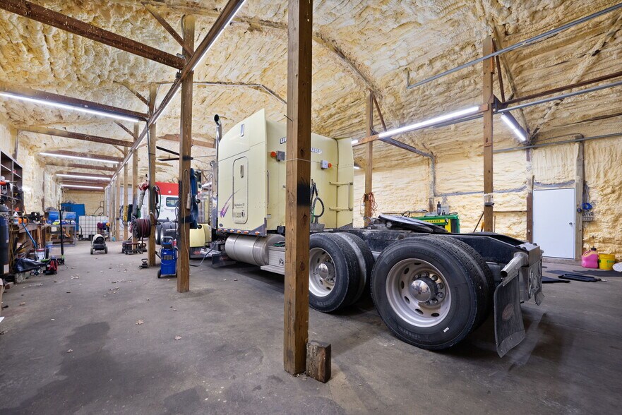 More Photos Of 4564 New Liberty Big Meadow Rd, Knob Lick Warehouse For Sale