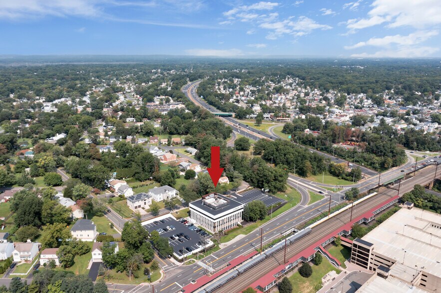 More Photos Of 75 Lincoln Hwy, Iselin Medical For Lease