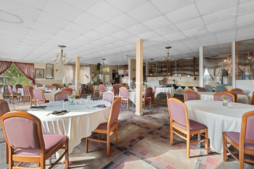 More Photos Of 607 Butts Mill Rd, Pine Mountain General Retail For Sale