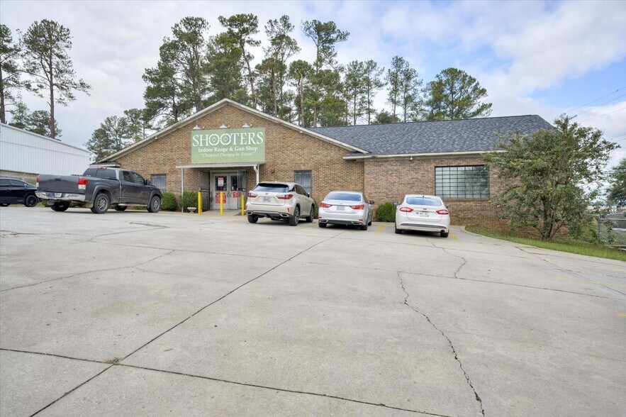 More Photos Of 1025 Patriots Way, Augusta Freestanding For Sale