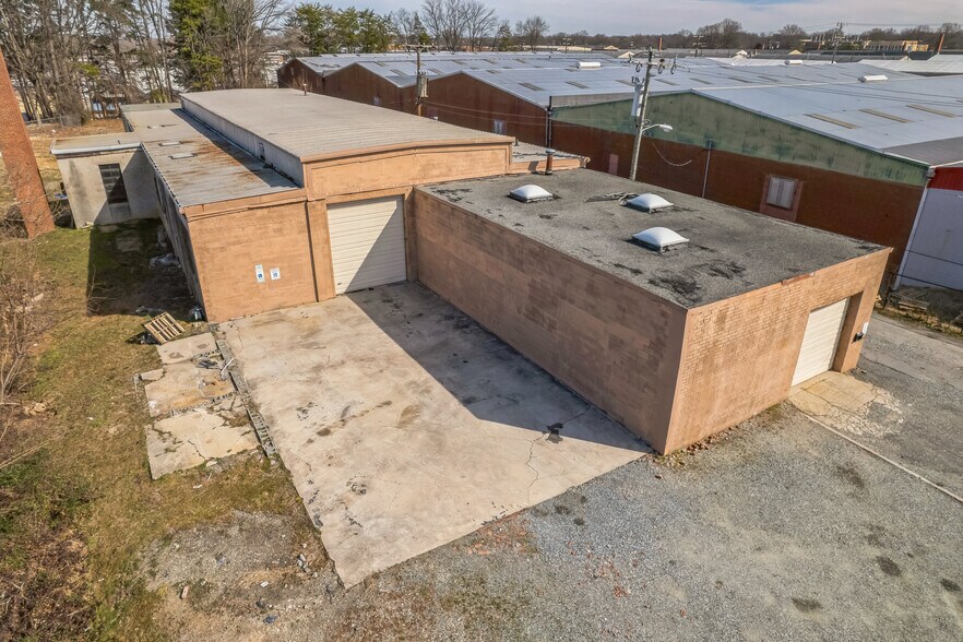 More Photos Of 1815 Sullivan St, Greensboro Warehouse For Lease