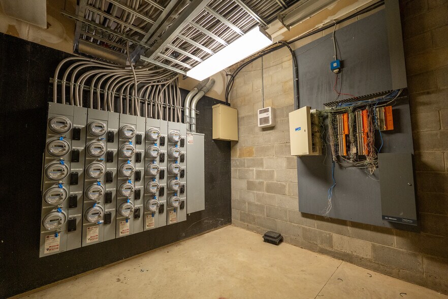 More Photos Of 144 John St, Lakewood Apartments For Sale