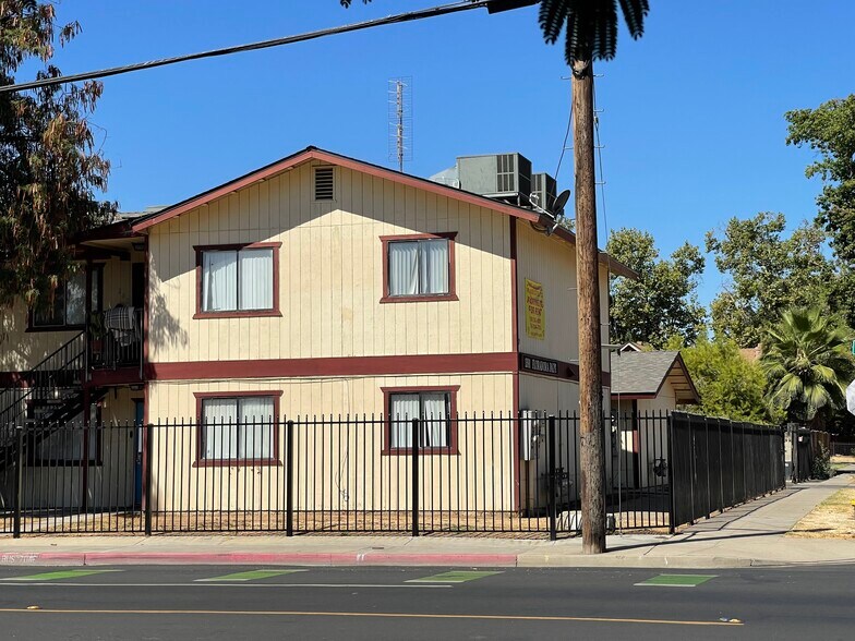 Primary Photo Of 1391 N Palm Ave, Fresno Apartments For Sale