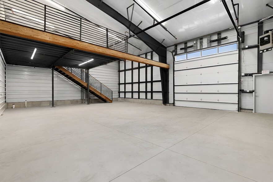 More Photos Of 7542 S Potomac St, Centennial Flex For Sale