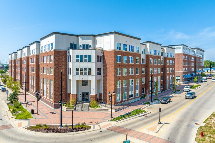 More Photos Of 104 E 7th St, Coralville Apartments For Lease