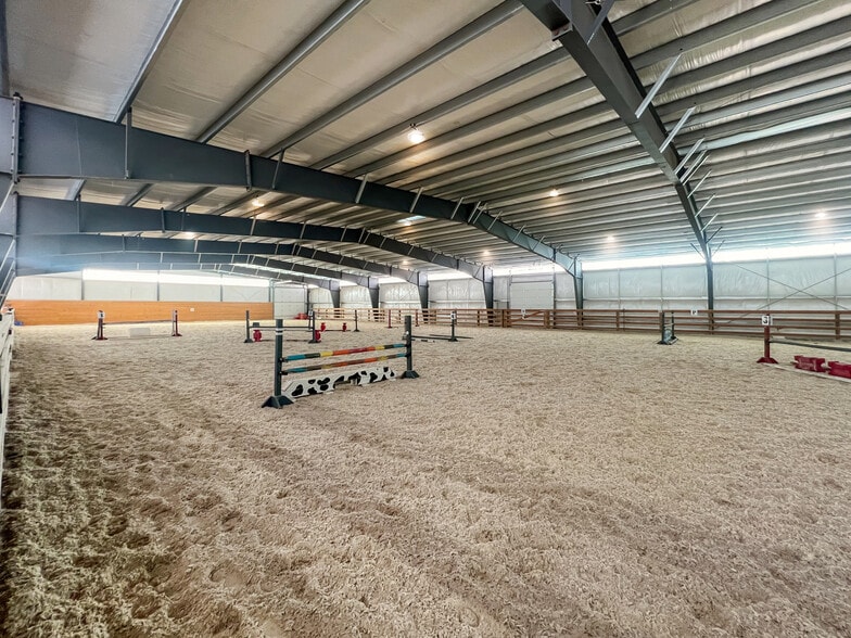 More Photos Of 2301 N Mountain View Rd, Moscow Horse Stables For Sale