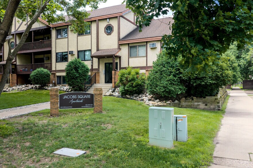 More Photos Of 835 Driftwood Dr, Saint Cloud Apartments For Sale