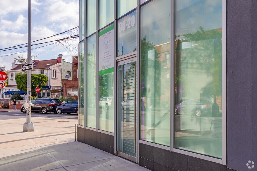 More Photos Of 9020 Elmhurst Ave, Jackson Heights Medical For Lease
