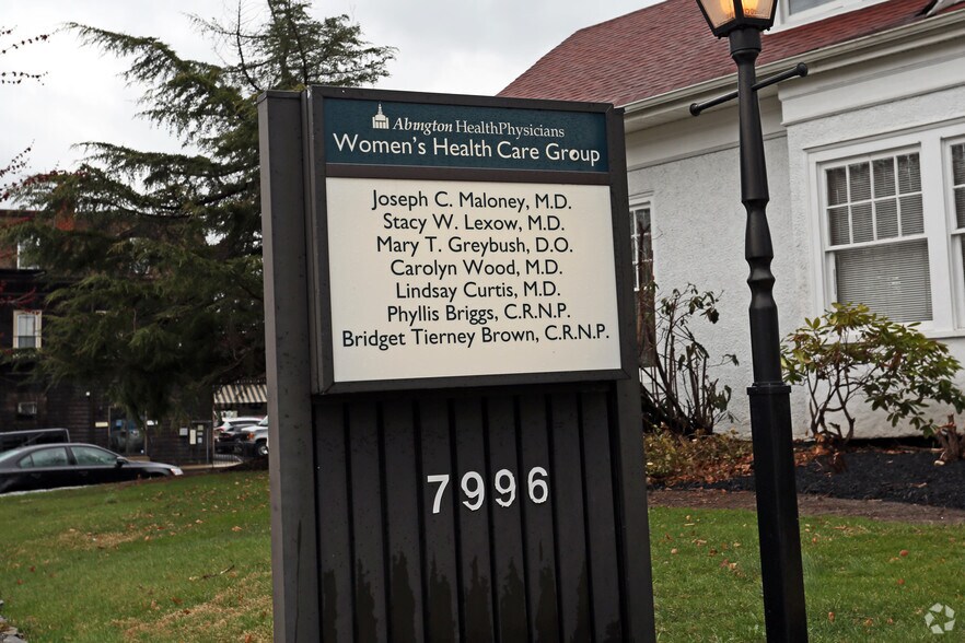 More Photos Of 7996 Oxford Ave, Philadelphia Office For Sale