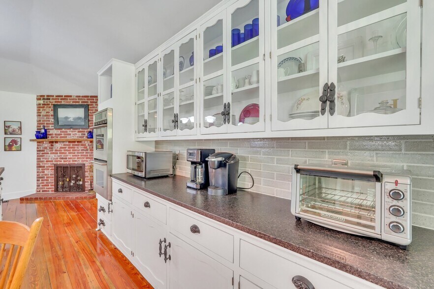 More Photos Of 1871 GA Highway 99, Brunswick Specialty For Sale