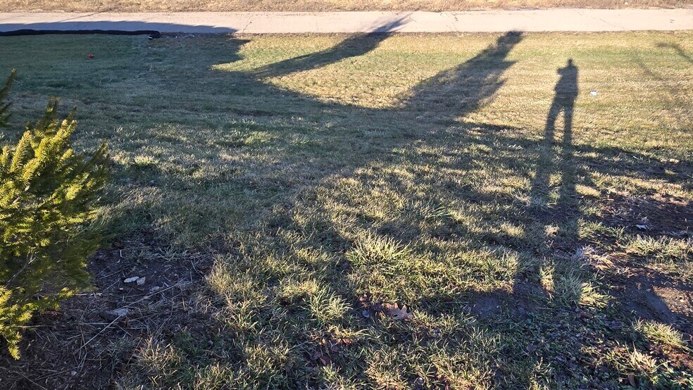 More Photos Of 147 West End Cir, Verona Fast Food For Lease