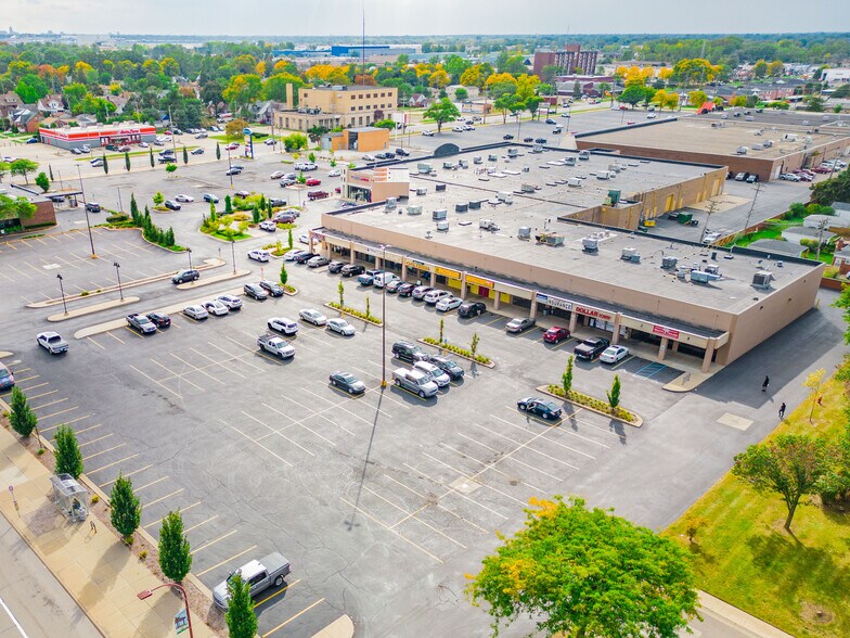 More Photos Of 25005-25029 Van Dyke Ave, Center Line Freestanding For Lease