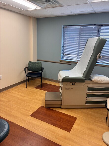 More Photos Of 212 N Main St, North Wales Medical For Sale