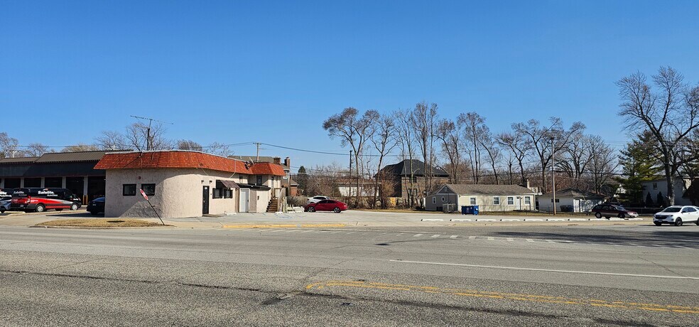 Primary Photo Of 9611 Southwest Hwy, Oak Lawn Storefront Retail Office For Sale