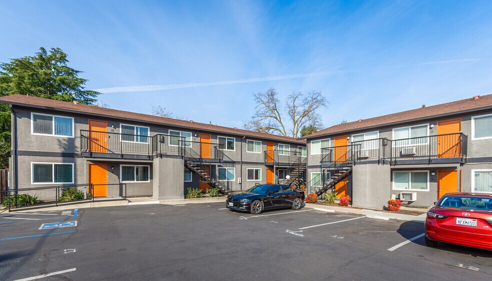 More Photos Of 3831-3835 Annadale Ln, Sacramento Apartments For Sale
