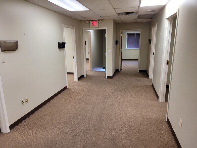More Photos Of 95 Lower Morrisville Rd, Fallsington Warehouse For Sale