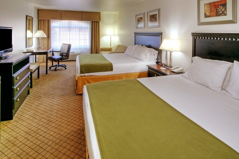 More Photos Of 2300 N Main St, Roswell Hotel For Sale