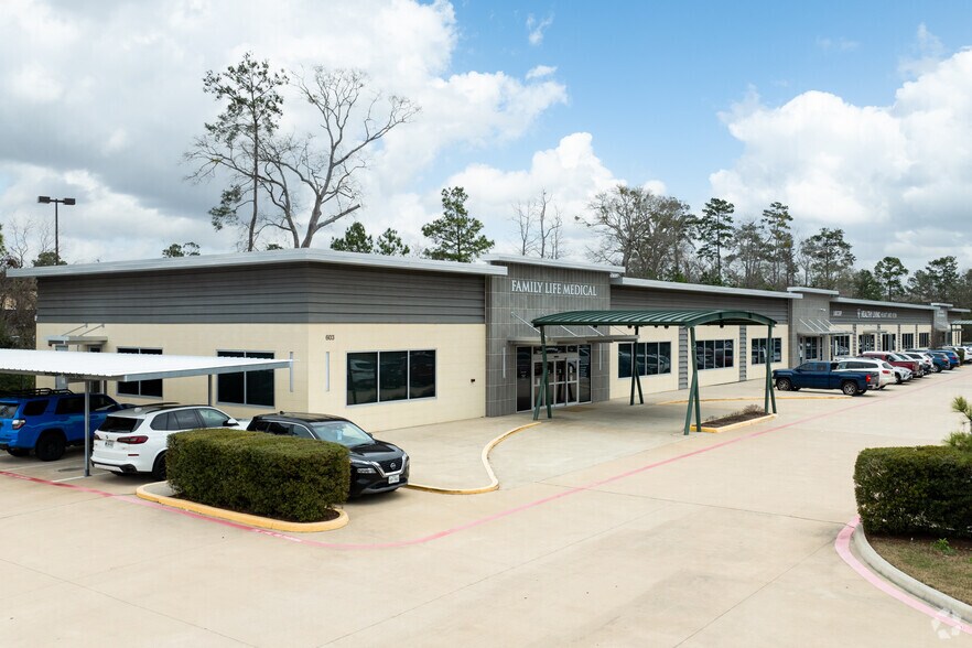 Primary Photo Of 603 S Conroe Medical Dr, Conroe Medical For Sale